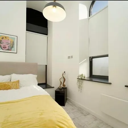 아파트 2 Bed Sleeps 6